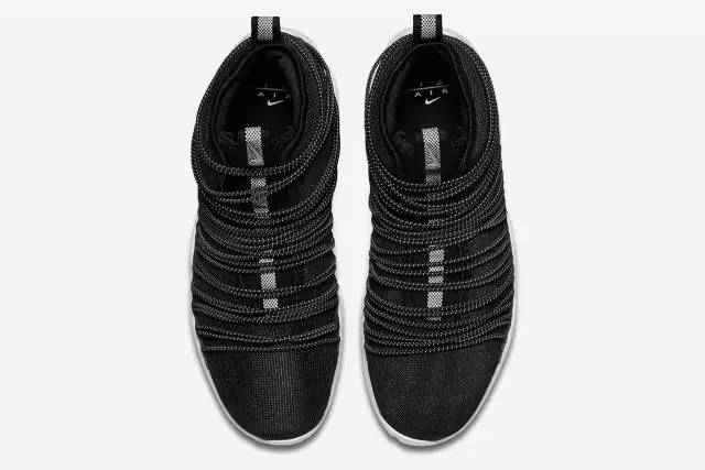 目前最潮的10双鞋,盘点2021最潮的十双鞋