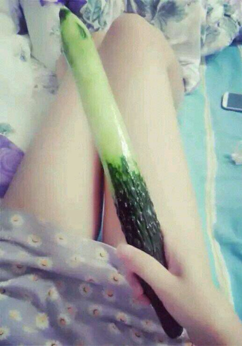 姣忔棩鍐呮兜娈靛瓙,姣忔棩鍐呮兜鎯呰瘽