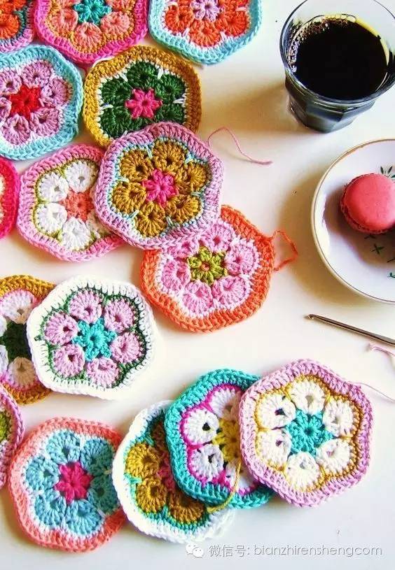 钩针方格非洲菊图解,非洲菊拼花的钩针图解