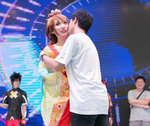 2016cj閲囪,2014骞碿j浜嬩欢