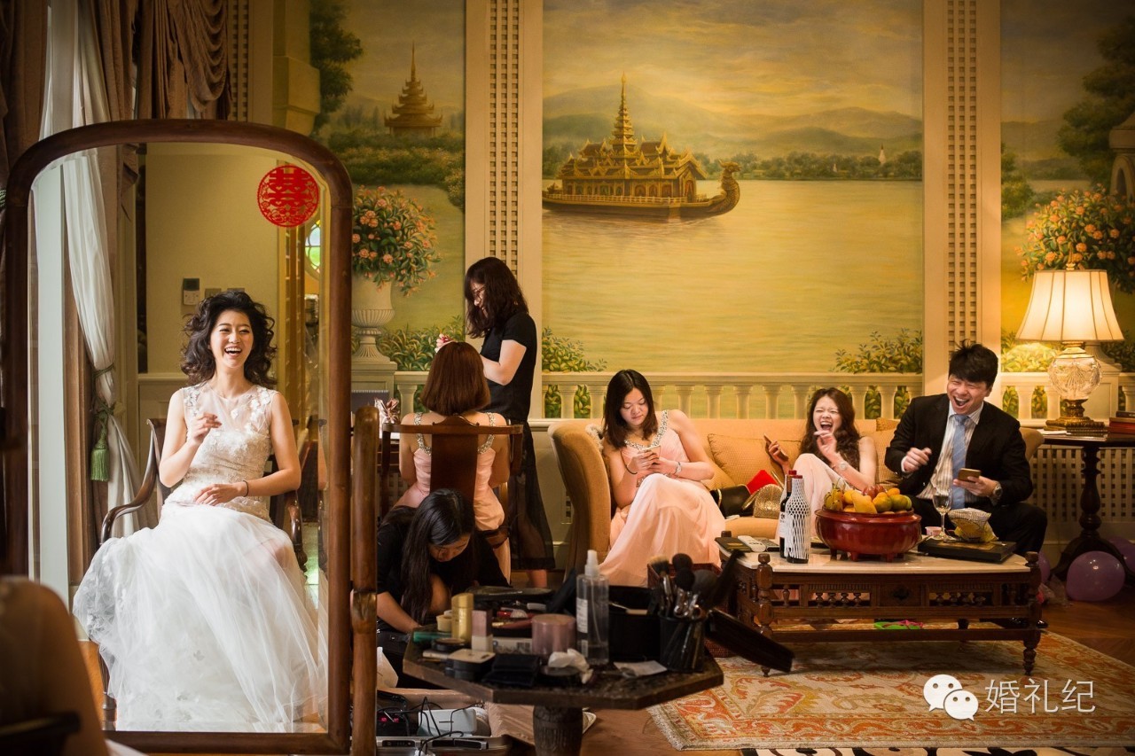 婚鞋藏哪里不易发现,婚鞋藏裙摆好不好