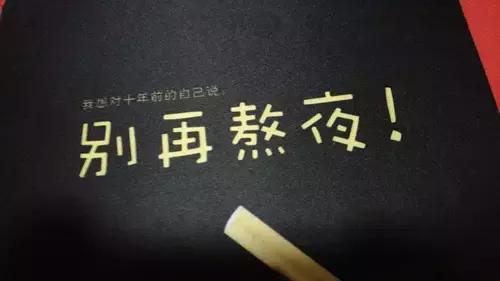 脖子长火痘是什么原因,后背脖子长痘什么原因