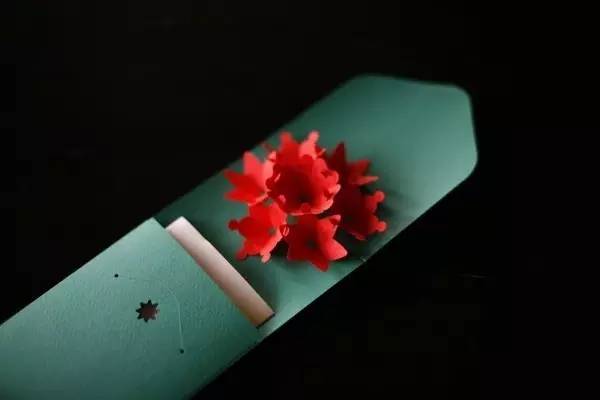 这张婚礼请柬有“毒”,还不速来围观!