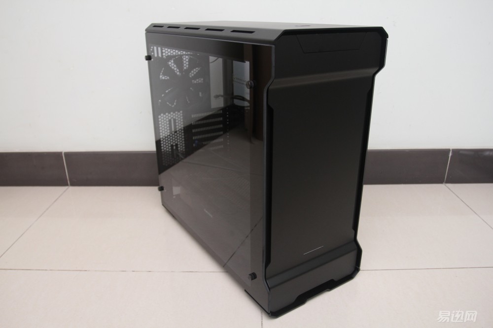 追风者515机箱可以装大主板吗,华擎b150装nvme