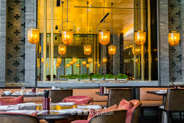 这里曾经也是繁华都市,古朴优雅充满禅意的私家园林