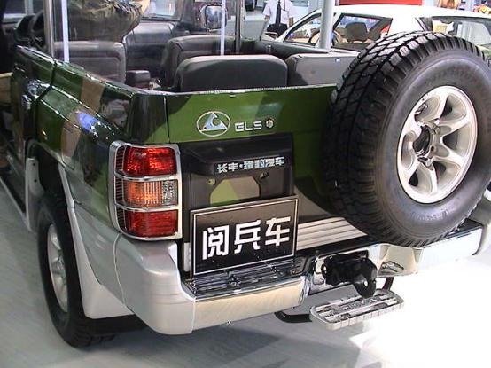 军用东风猛士高清图片,解放军部队军车图片