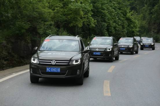 超多美图慎入！开神车，走丝路，这些不可思议的美景就在中国！