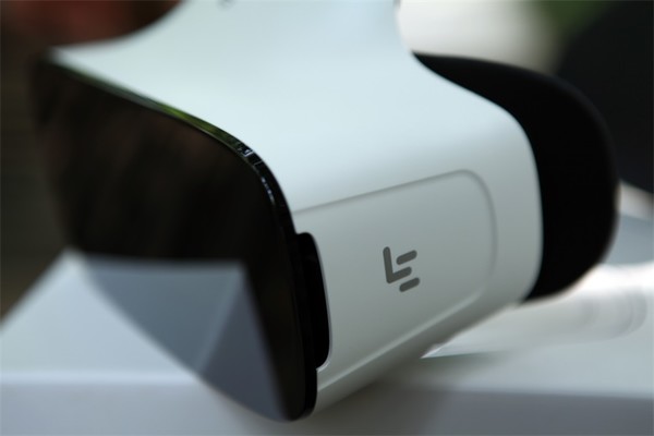 乐视超级头盔支持手机,乐视超级头盔怎么用