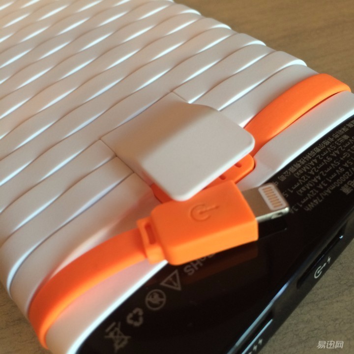 卡格尔QC8，能双向快充的“聚”无霸