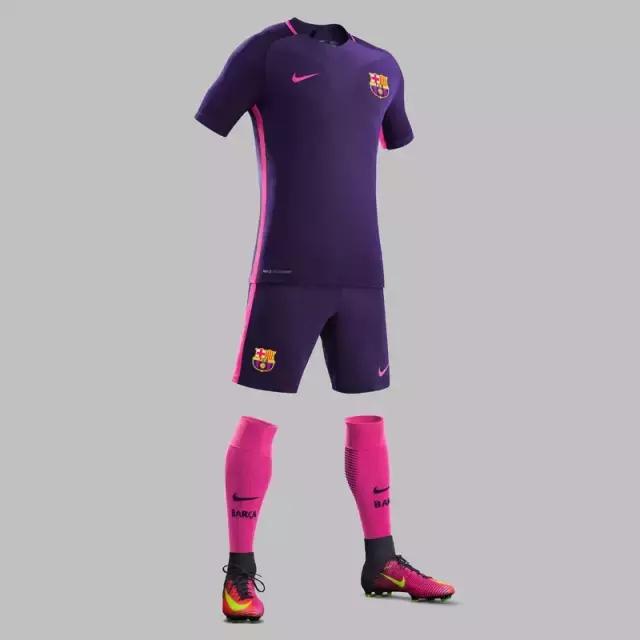 新赛季值得买的装备,23-24赛季蓝十字主场球衣