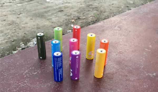 小米彩虹电池,小米的彩虹电池能用在指纹锁吗