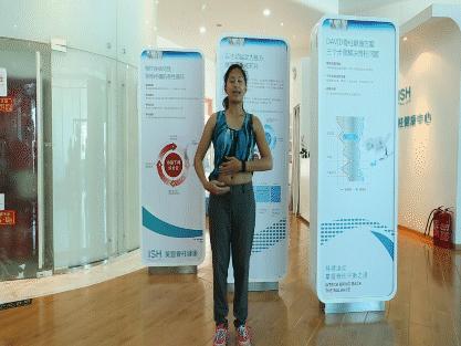 如果你的跑姿是这样的，小心你的膝盖｜三分钟课堂