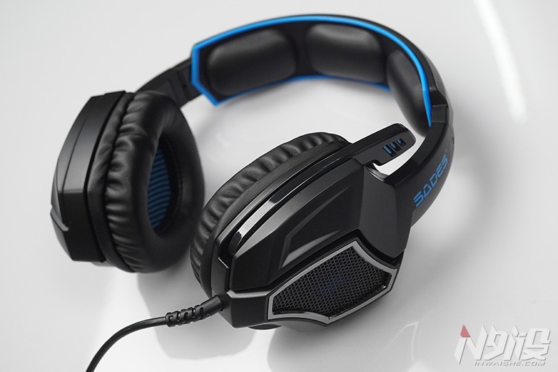 赛德斯狼灵游戏耳机轻体验,赛德斯狼灵头戴式耳机