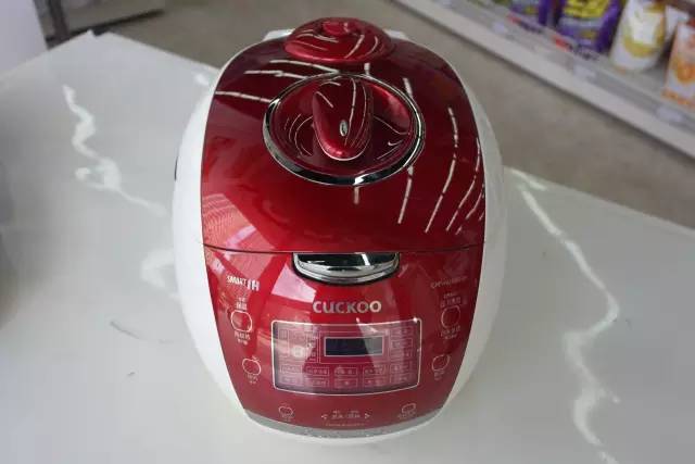 韩国进口乐天扁桃仁夹心巧克力,韩国进口乐天巧克力打糕派