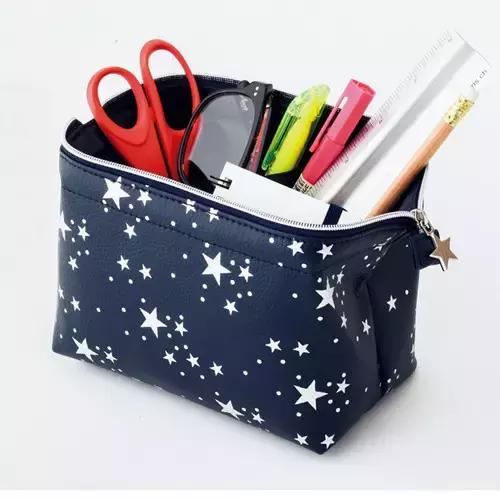 日本买杂志还送礼物看看都送的啥,日本杂志送大牌包包