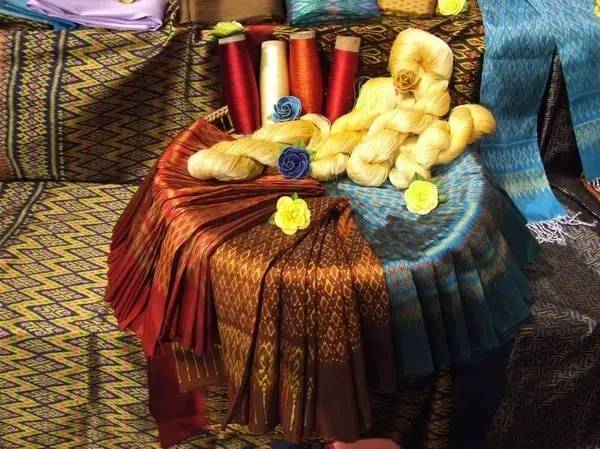 刷我滴卡泰语原版,去泰国刷什么卡便宜