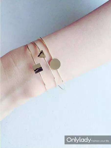 以前韩剧中女主的耳环,大家晒晒韩剧女主角耳饰