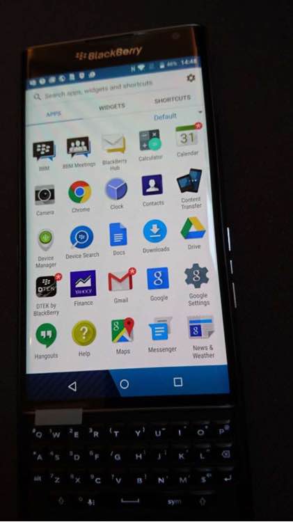 黑莓priv买什么版本,黑莓priv现在还值得购买吗