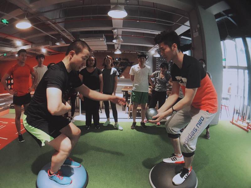 孙杨和宁泽涛的腹肌,孙杨和宁泽涛肌肉