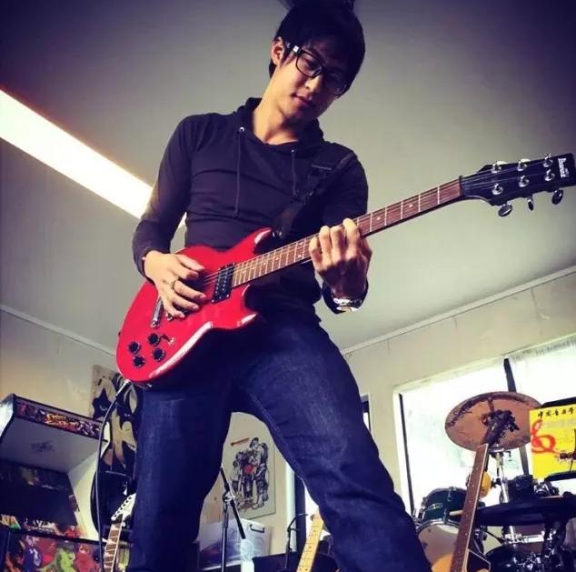 陈伟霆罗志祥春晚,陈伟霆张艺兴罗志祥易烊千玺