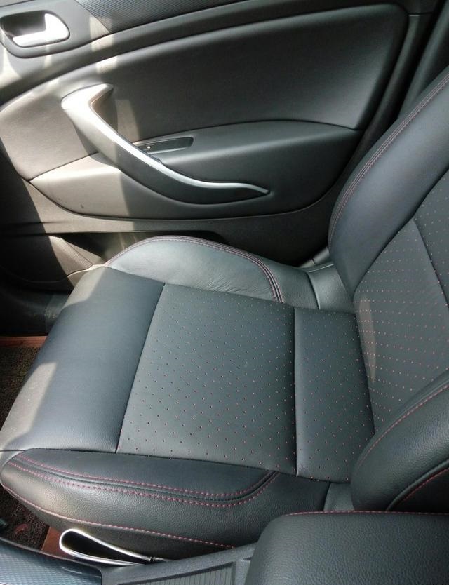 雪铁龙C51.6T豪华版,颇有风范