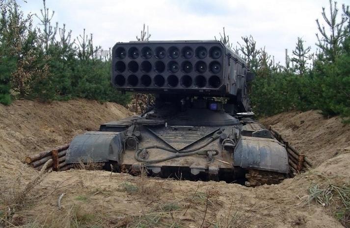 俄罗斯火箭炮超级威力,俄军60秒摧毁乌军坦克