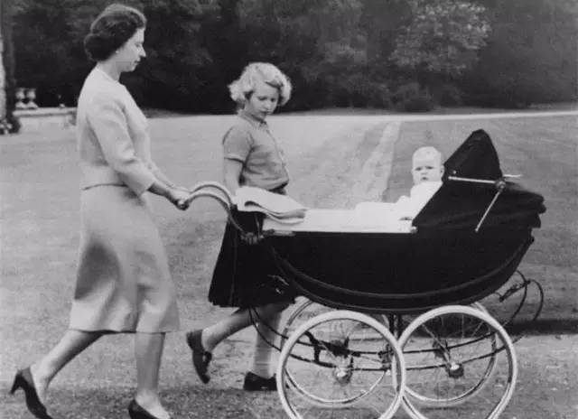 让老爸带你飞！人生的第一辆座驾必须炫酷