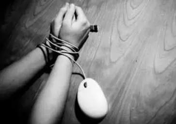 学生吃“白药片”停不下来!据说这20种药均含“成瘾”成分!