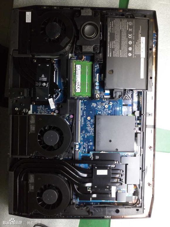 2万多的神舟笔记本,玩LOL是什么感觉?附赠*力暴**拆机