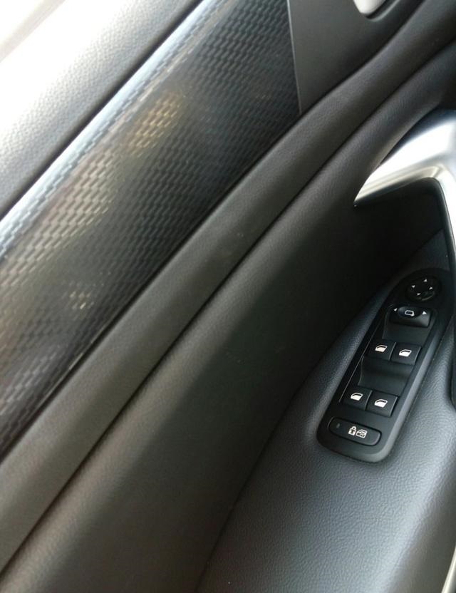 雪铁龙C51.6T豪华版,颇有风范