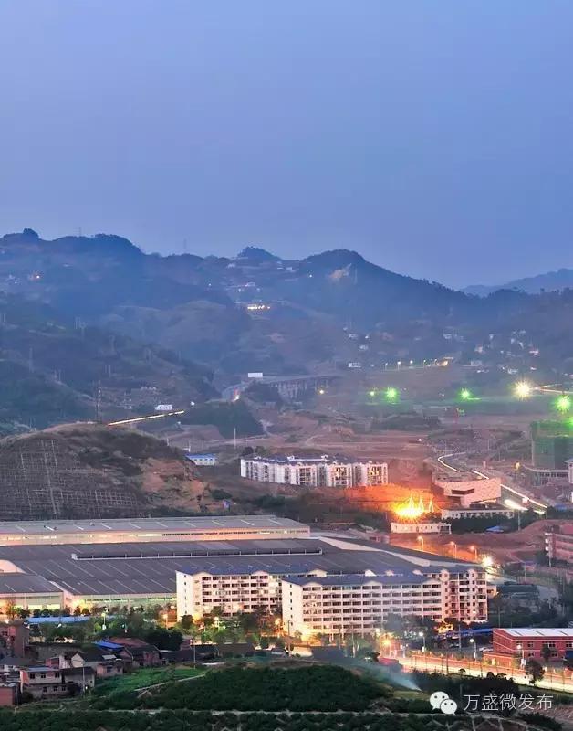 重庆玻璃城,重庆万盛玻璃长廊