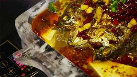 奇葩！泉州这家餐厅竟开在3D电影院里！招牌菜是西瓜皮！