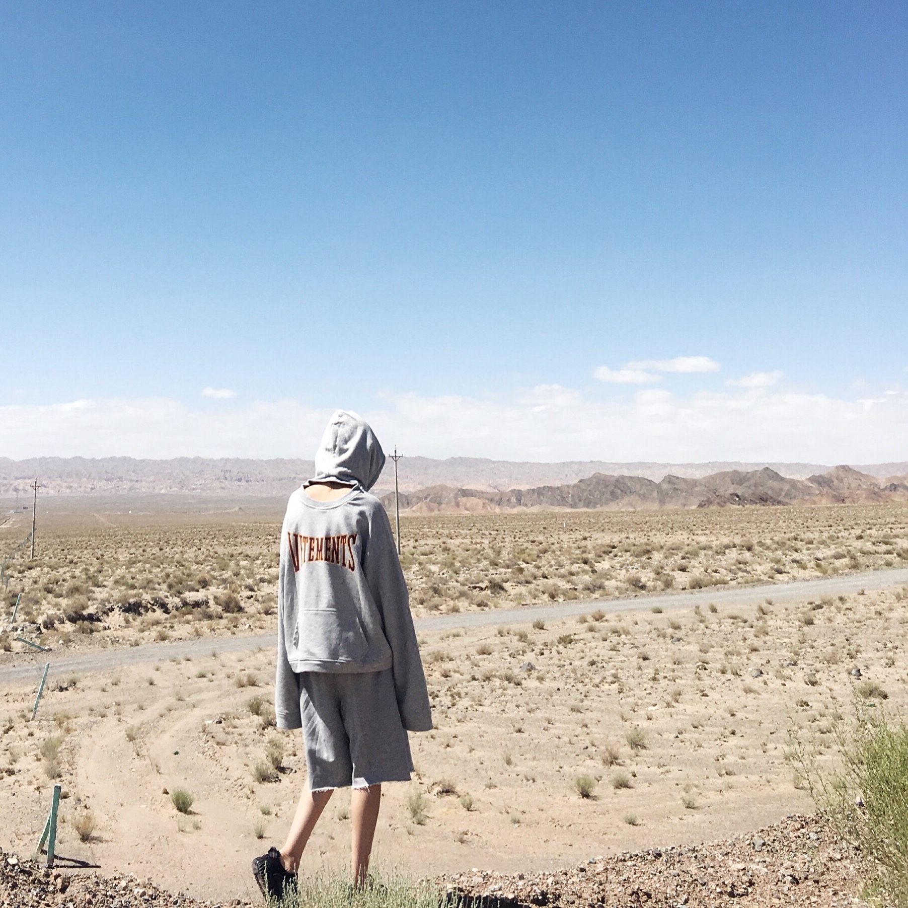 今秋流行的卫衣搭配,今秋最火的卫衣