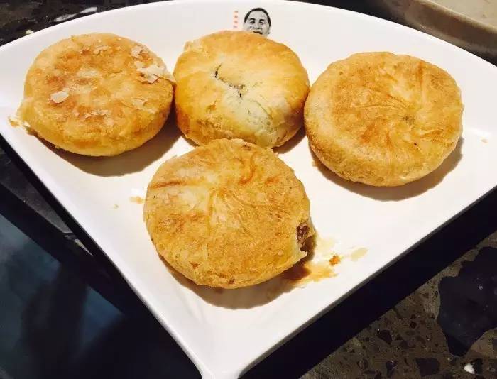 今天虹口足球场,虹口足球场坐满的盛况