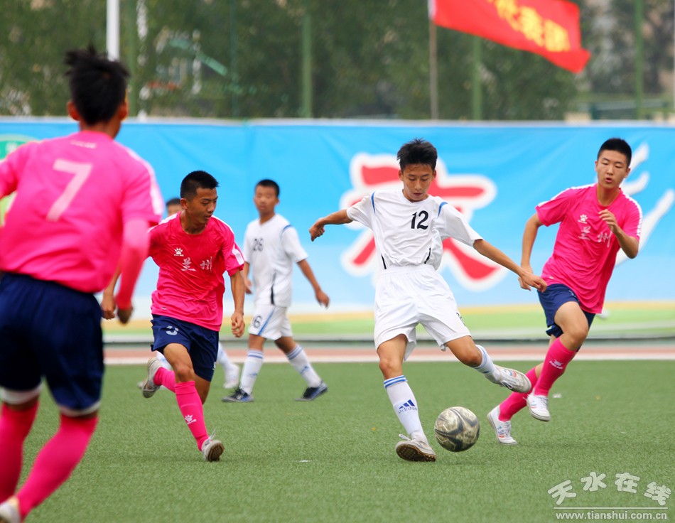 甘肃省第三届中学生运动会8月9日比赛掠影,组图