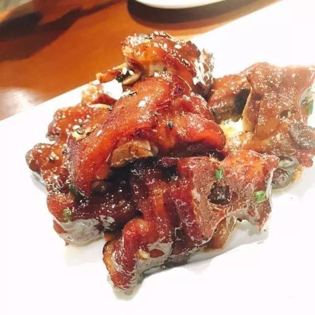 今天虹口足球场,虹口足球场坐满的盛况