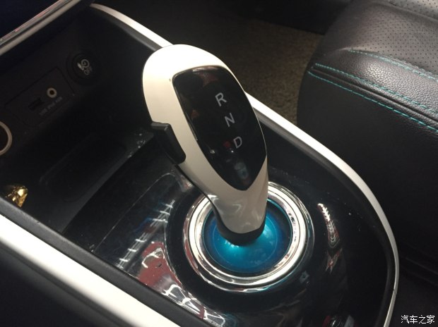 体验江淮iEV5和北京电动汽车分时租赁