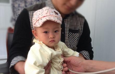 22个月的宝宝高烧不退是什么情况,宝宝11个月发高烧三天