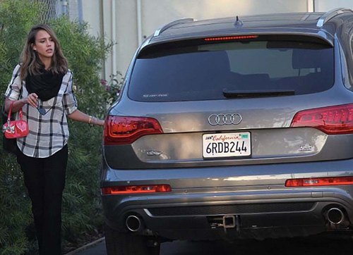 被好莱坞白富美玩于股掌的小汽车们