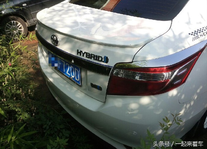 汽车后视镜漆刮了如何修复,车停路边后视镜被刮了怎么办