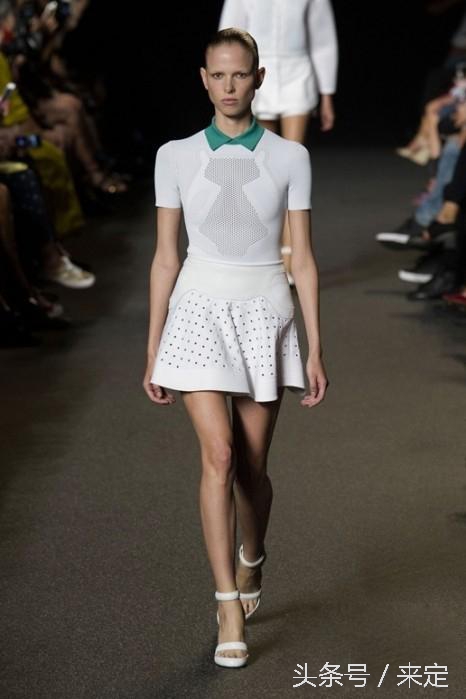 polo衫怎么穿有气质,什么样的polo衫适合年轻人穿