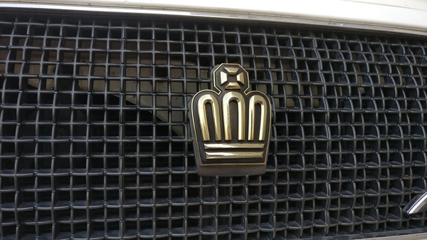 丰田皇冠athlete12代半,日本新款15代丰田皇冠