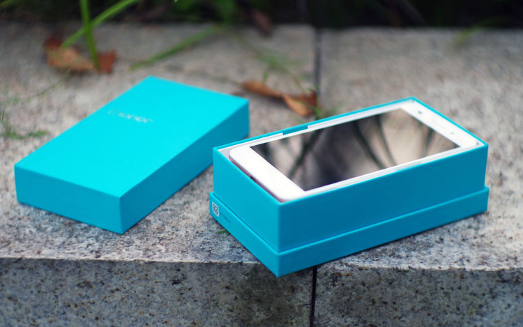 勇敢做自己展示牌,勇敢做自己新品