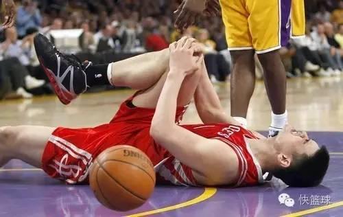 火箭22连胜火箭vs湖人,火箭22连胜姚明打了多少场