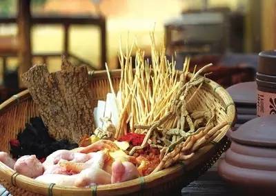 想要灰指甲好的快,吃什么也很重要