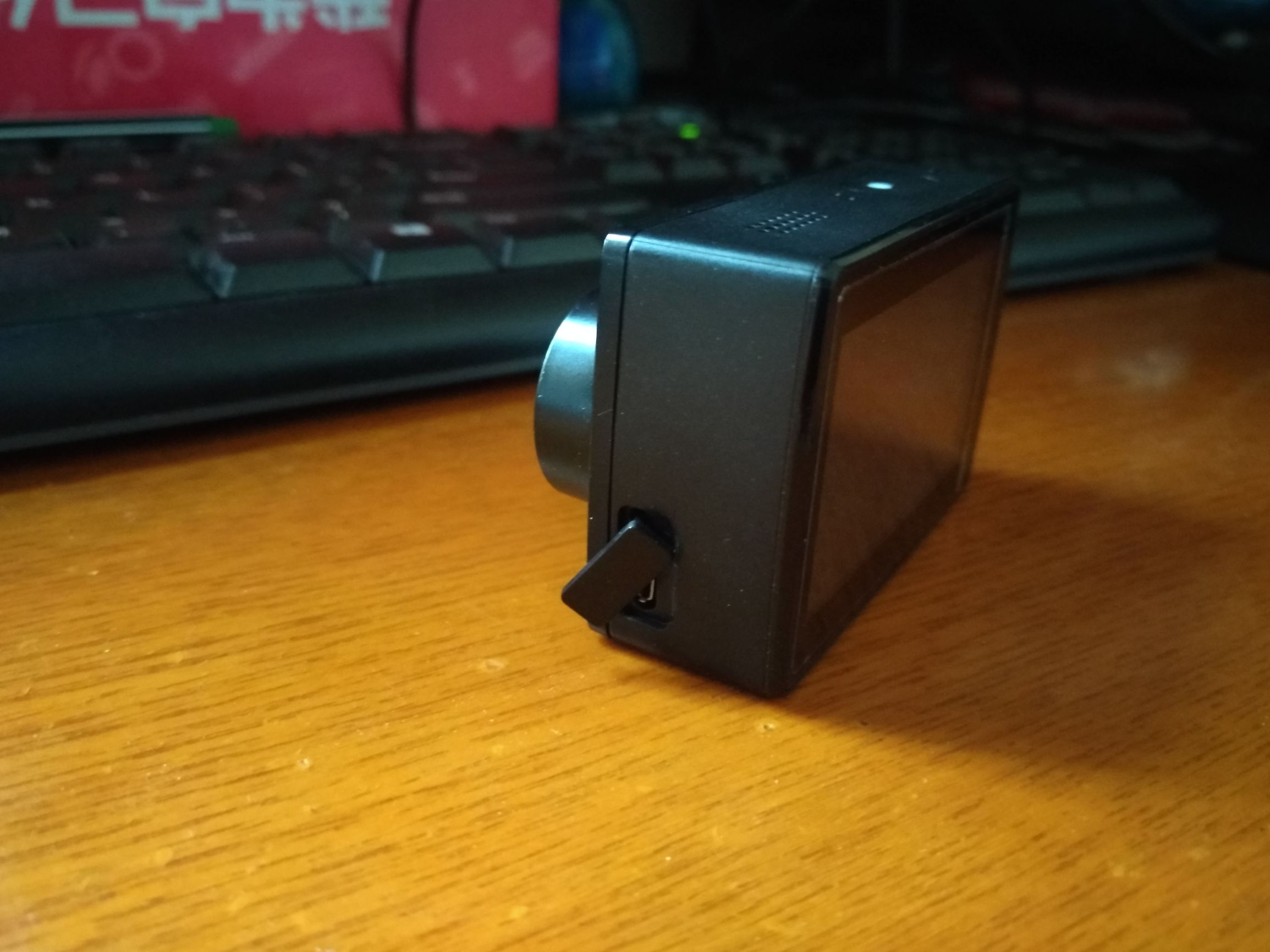 小蚁运动相机1代值得入手吗,小蚁运动相机100元以内