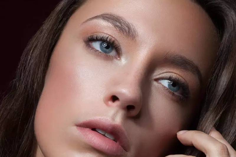 职业修图师,修图师如何给人物磨皮