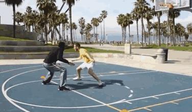 正面防守突破怎么摆脱,篮球防守技巧教学