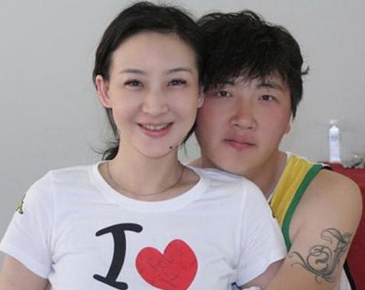 买红妹与孙楠相识1天被求婚，离婚差点自杀，46岁“重出江湖”