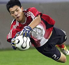 中国篮球和足球最高年薪是多少,世界足球篮球年薪排名